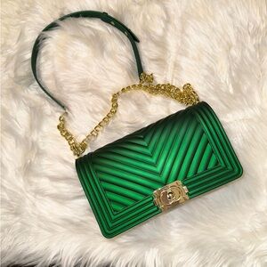 Green crossbody purse💚
